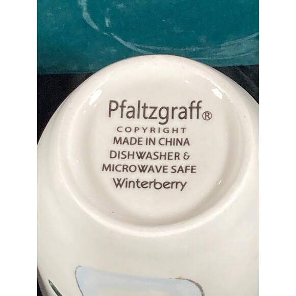 Pfaltzgraff Winterberry snowman 20 oz mug and ornament New in box - Picture 4 of 5